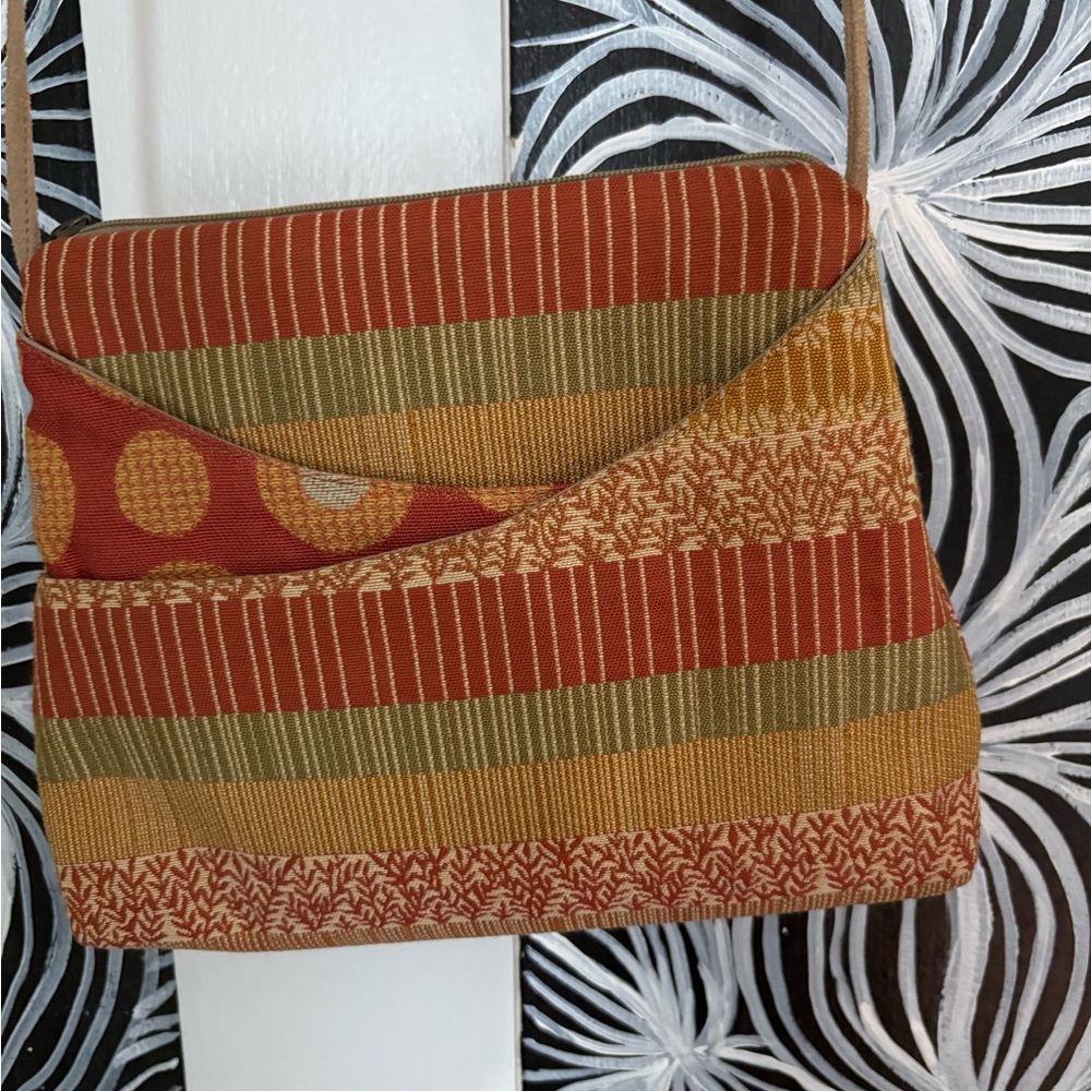 Crossbody purse